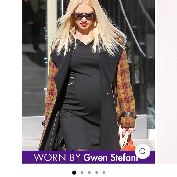 Seraphine Black Gold Zip Detail Dress size 6. - Picture 5 of 10